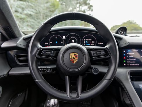 Certified 2022 Porsche Taycan Turbo image 29