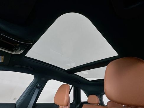 Certified 2023 Mercedes-Benz GLC 300 image 22