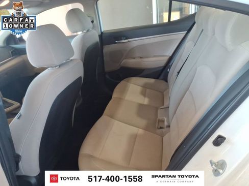 Used 2020 Hyundai Elantra SE FWD image 11