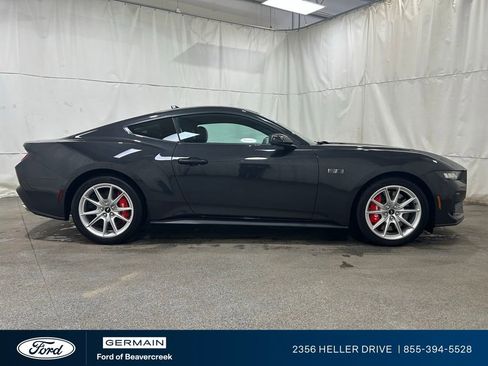 Used 2024 Ford Mustang GT Premium image 9