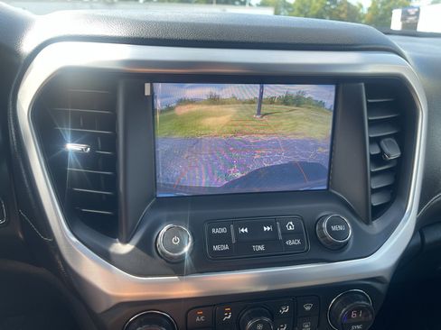 Used 2018 GMC Acadia SLT AWD/4WD image 15