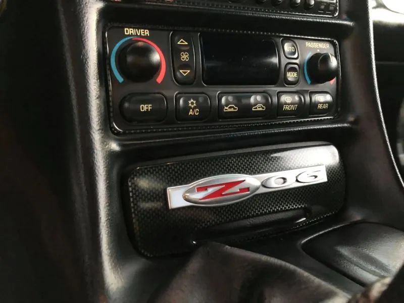 Used 2001 Chevrolet Corvette Z06 w/ Memory Pkg RWD image 34