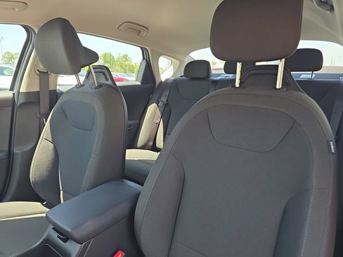 New 2026 Kia K4 FWD image 21