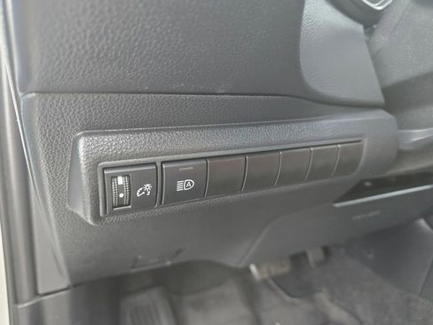 Certified 2024 Toyota Corolla SE image 20