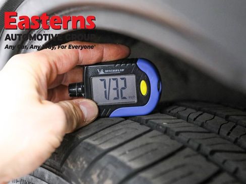 Used 2023 Subaru Ascent Limited image 27