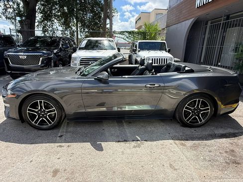 Used 2018 Ford Mustang Premium w/ Equipment Group 201A RWD image 5