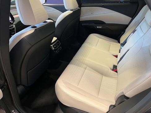 Used 2026 Lexus RX 350 AWD w/ Convenience Package image 28