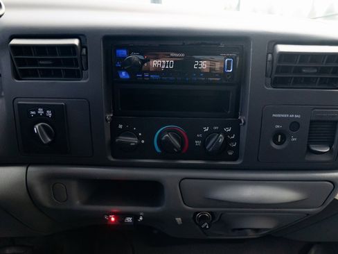 Used 2002 Ford F250 XLT image 14