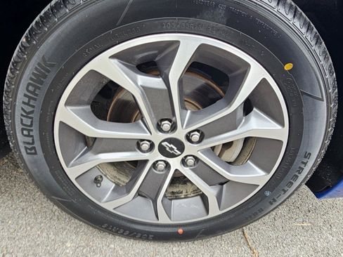 Used 2020 Chevrolet Sonic LT w/ Convenience Package image 16