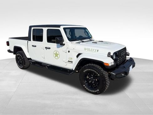 Used 2021 Jeep Gladiator Sport AWD/4WD image 8