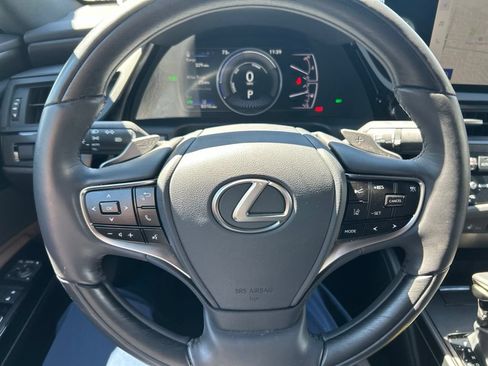 Used 2024 Lexus ES 300h w/ Accessory Package (Z1) FWD image 2