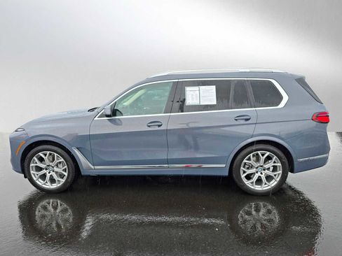 Used 2025 BMW X7 xDrive40i w/ Premium Package image 4