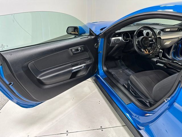 Used 2021 Ford Mustang GT RWD image 6