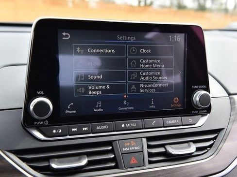 Certified 2025 Nissan Altima 2.5 SV image 14