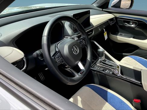 Used 2025 Acura ADX A-Spec FWD image 17