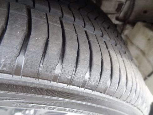 Used 2022 Toyota Corolla SE image 16