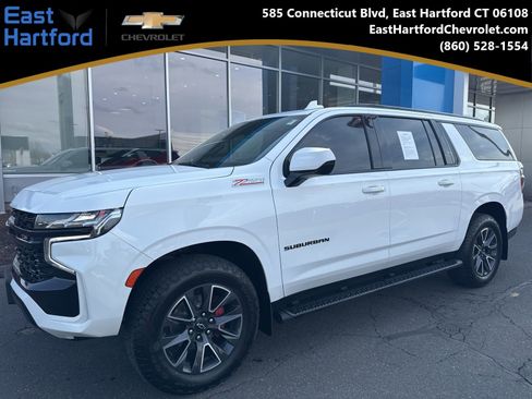 Used 2023 Chevrolet Suburban Z71 image 1