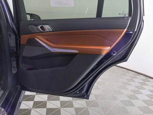 Used 2024 BMW X7 M60i image 31