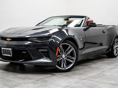 Used 2017 Chevrolet Camaro SS image 2