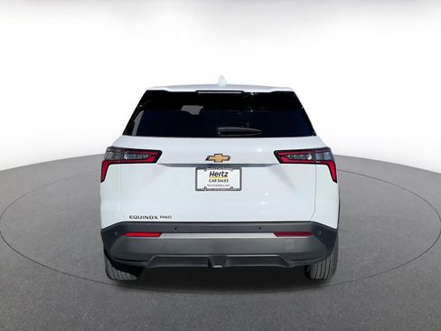 Used 2025 Chevrolet Equinox LT image 12