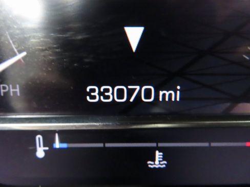 Used 2024 GMC Sierra 2500 AT4 w/ AT4 Preferred Package image 12