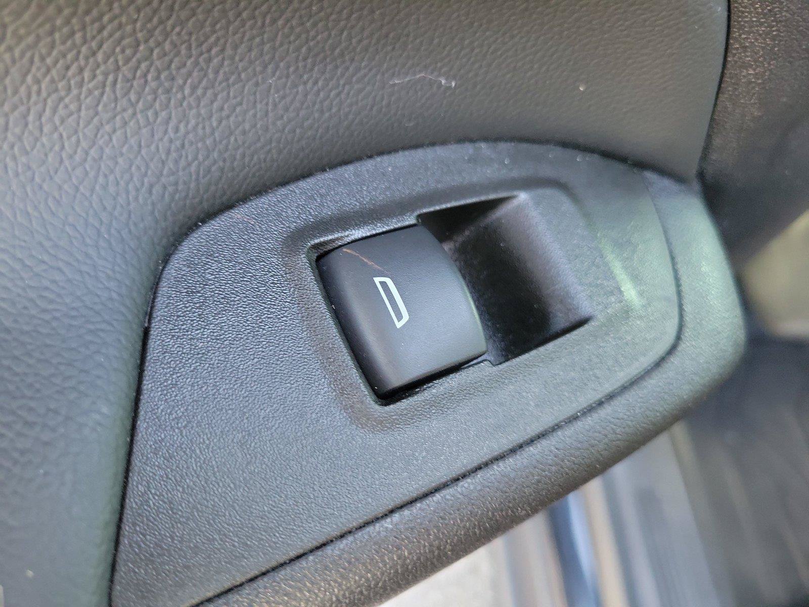 Used 2024 Chevrolet Equinox LT FWD image 15