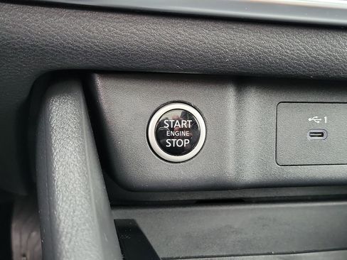 Used 2023 Nissan Rogue SV w/ SV Premium B Package image 29