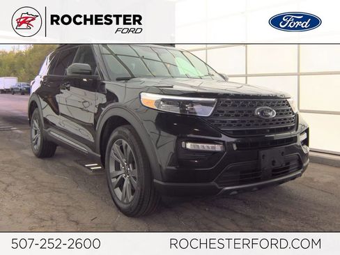 Used 2023 Ford Explorer XLT w/ Equipment Group 202A AWD/4WD image 1