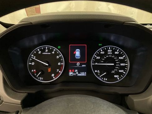 Used 2025 Subaru Crosstrek 2.5i Premium AWD/4WD image 15