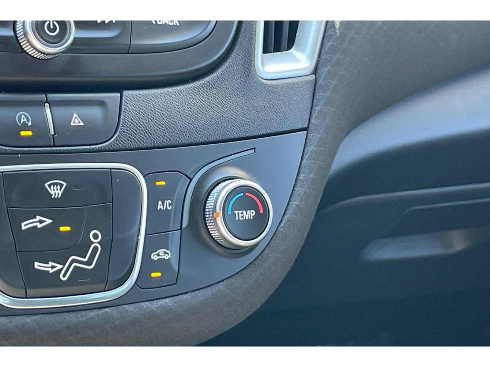 Used 2020 Chevrolet Malibu LS FWD image 27