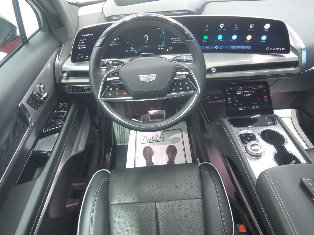 Used 2026 Cadillac Vistiq Platinum AWD/4WD image 12