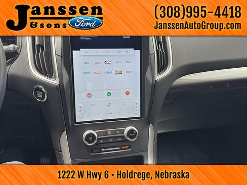 Used 2024 Ford Edge SEL AWD/4WD image 14