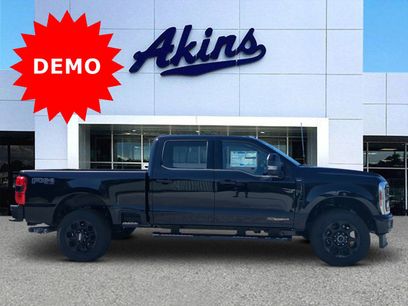New 2026 Ford F250 Lariat w/ Black Appearance Package