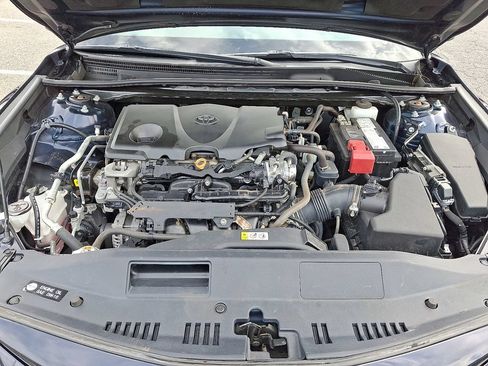 Used 2021 Toyota Camry LE FWD image 27