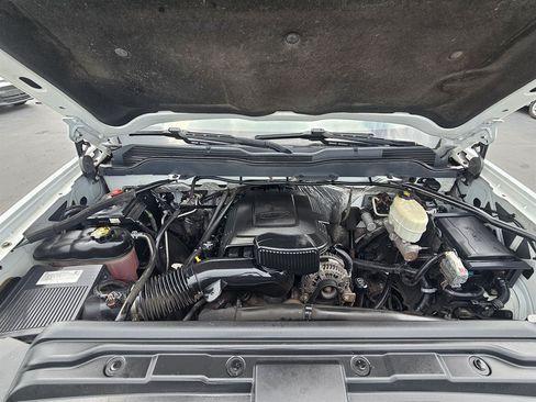 Used 2018 Chevrolet Silverado 2500 W/T w/ WT Convenience Package AWD/4WD image 23