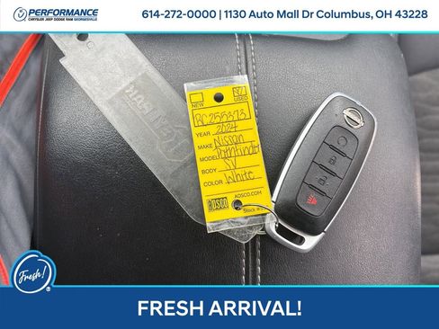 Used 2024 Nissan Pathfinder SV image 26