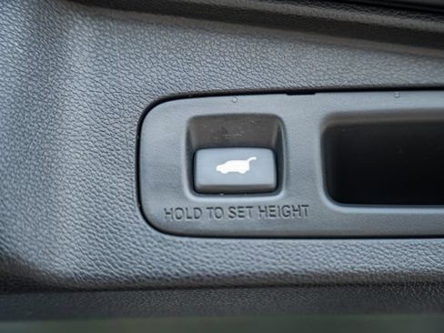 Used 2020 Honda CR-V Touring image 10
