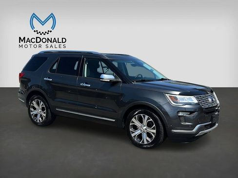 Used 2019 Ford Explorer Platinum AWD/4WD image 2