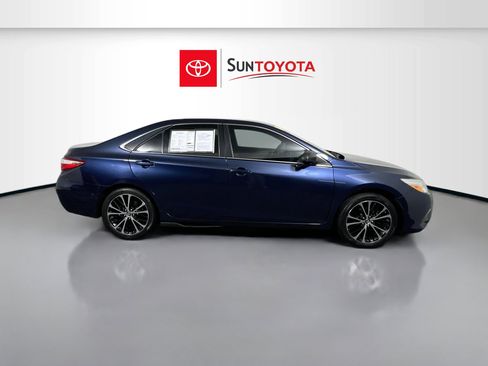Used 2015 Toyota Camry LE image 2