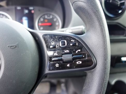 Used 2023 Mercedes-Benz Sprinter 2500 image 14
