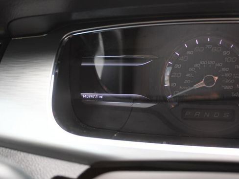 Used 2018 Ford Taurus SEL w/ Equipment Group 201A FWD image 18