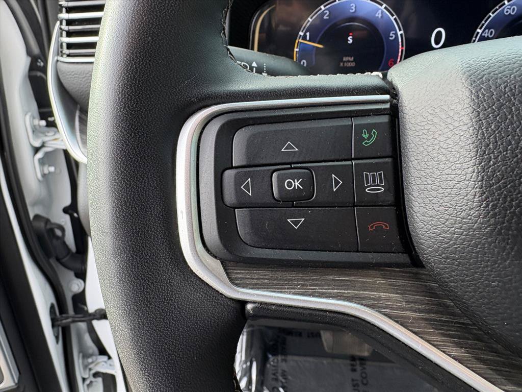 Used 2024 Jeep Wagoneer Series III AWD/4WD image 16