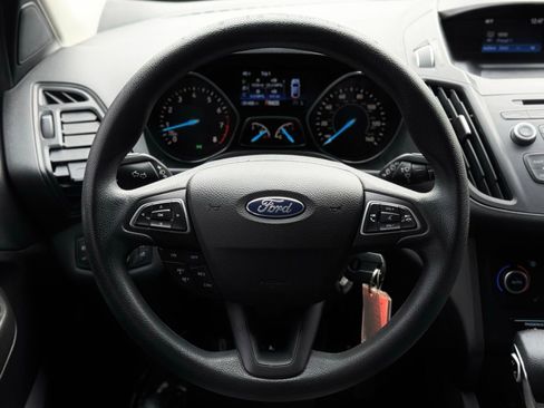 Used 2018 Ford Escape SE image 34