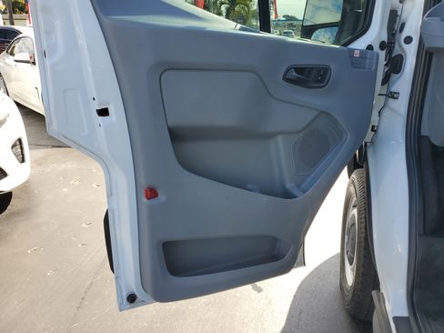 Used 2019 Ford Transit 250 130 Low Roof image 12