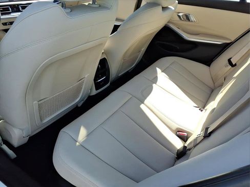 Used 2021 BMW 330i Sedan w/ Convenience Package image 16