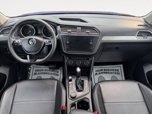 Used 2021 Volkswagen Tiguan SE w/ Panoramic Sunroof Package AWD/4WD image 14