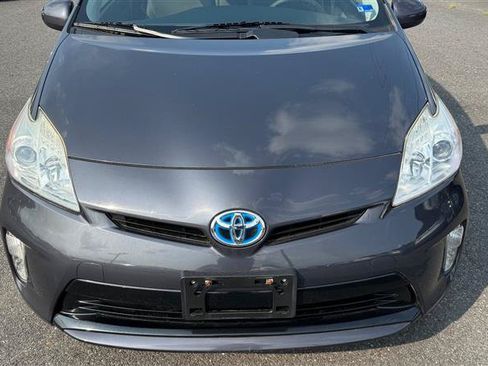 Used 2013 Toyota Prius Two FWD image 18