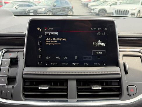 Used 2024 GMC Yukon AT4 AWD/4WD image 18