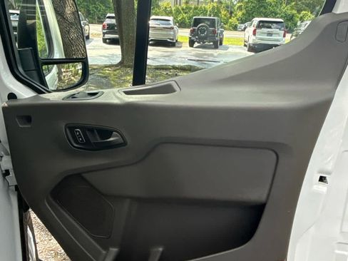 Used 2025 Ford Transit 250 Low Roof w/ Exterior Upgrade Package RWD image 16
