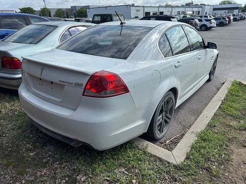 Used 2009 Pontiac G8 w/ Premium Package image 6